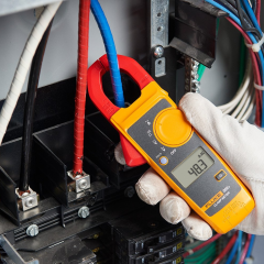 FLUKE 302+ 400A AC PENSAMPERMETRE