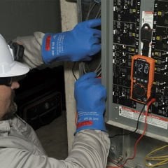 Klein Tools MM-450 Otomatik Aralıklı Sıcaklık Ölçer Slim Dijital Multimetre 600V