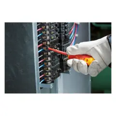 Fluke IB179K 179 True RMS Multimetre ve Yalıtımlı El Aletleri Başlangıç Seti
